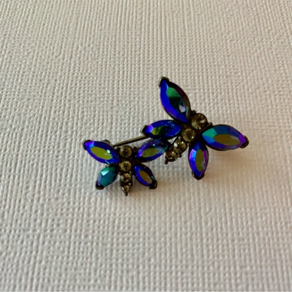 Trifari Double Butterfly Brooch - Picture 3 of 6